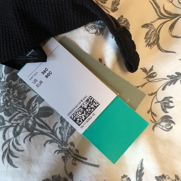 H&M bandeau bikini top - Picture 2 of 2